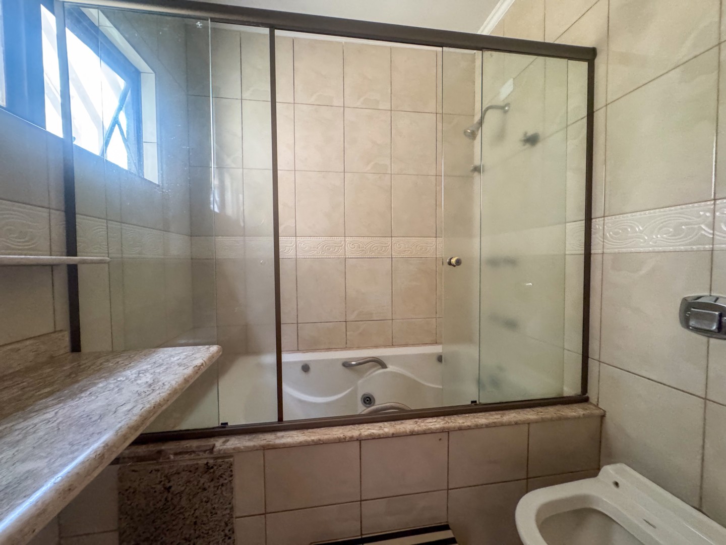 Casa Residencial para locação no bairro Universitario de Londrina - Foto 14