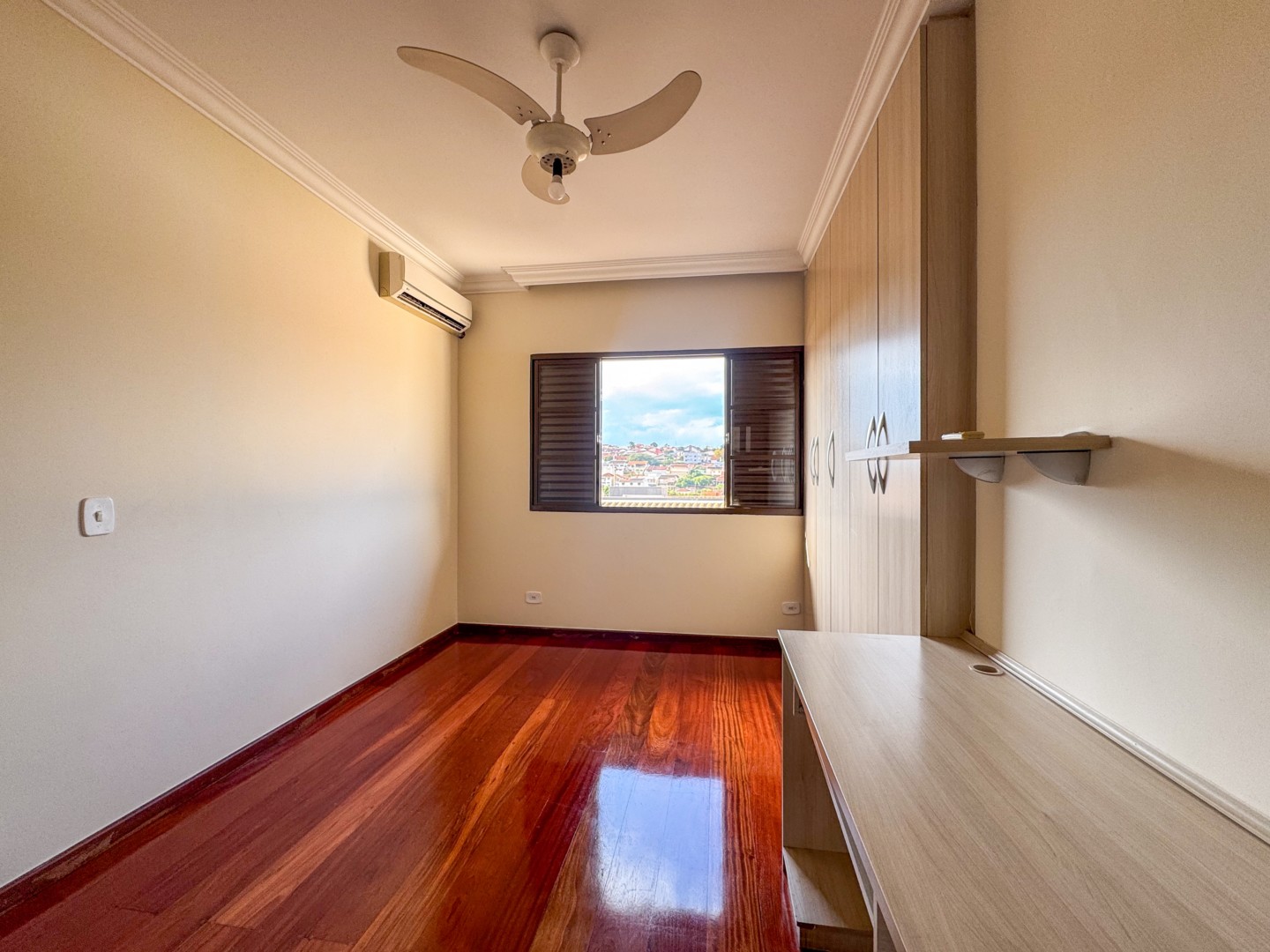Casa Residencial para locação no bairro Universitario de Londrina - Foto 12