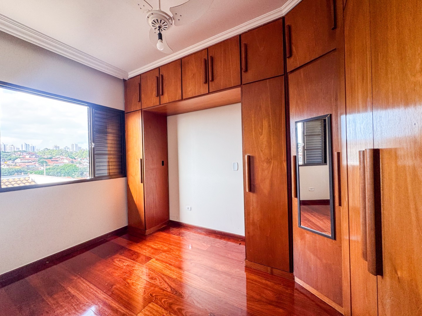 Casa Residencial para locação no bairro Universitario de Londrina - Foto 15