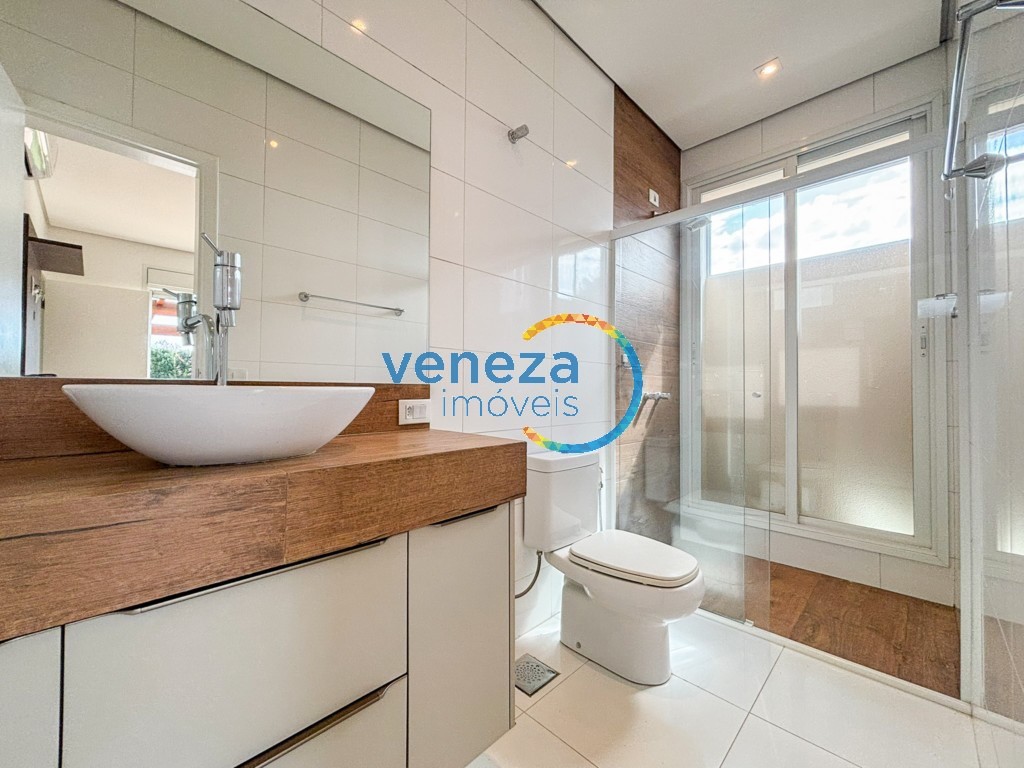 Casa Residencial para locação no bairro Terras de Canaa de Cambe com 200m<sup>2</sup> útil, 3 quartos, 2 vagas de garagem