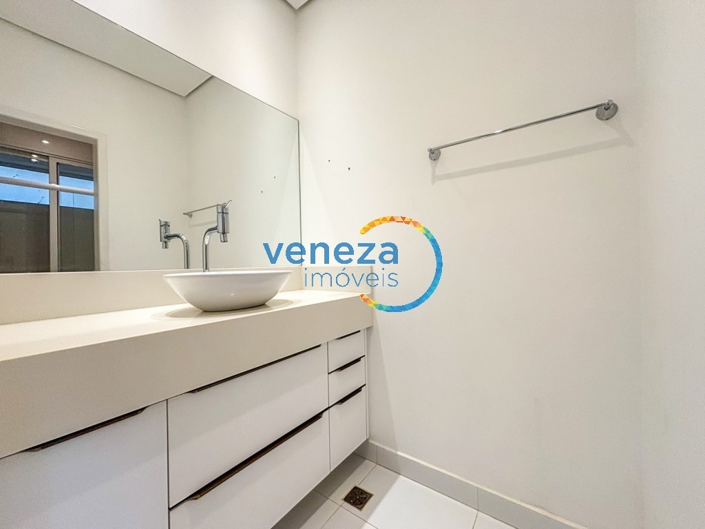 Casa Residencial para locação no bairro Terras de Canaa de Cambe com 200m<sup>2</sup> útil, 3 quartos, 2 vagas de garagem