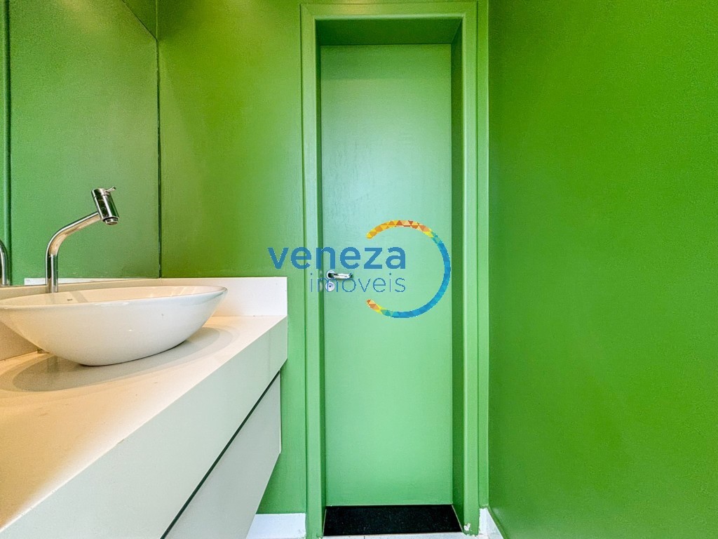 Casa Residencial para locação no bairro Terras de Canaa de Cambe com 200m<sup>2</sup> útil, 3 quartos, 2 vagas de garagem