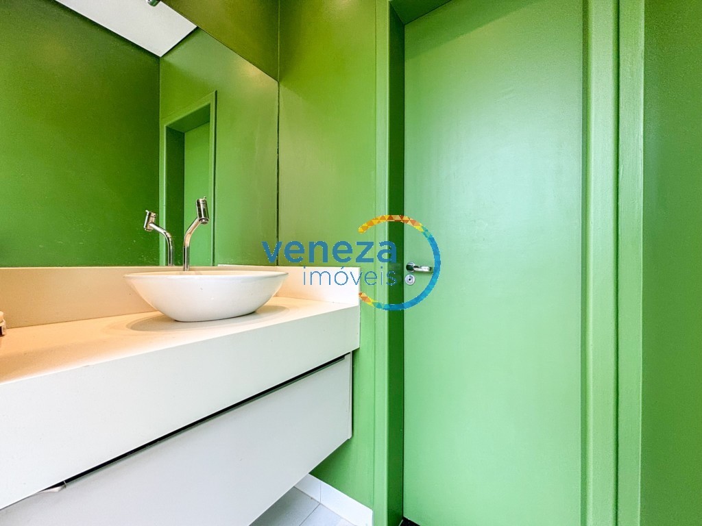 Casa Residencial para locação no bairro Terras de Canaa de Cambe com 200m<sup>2</sup> útil, 3 quartos, 2 vagas de garagem