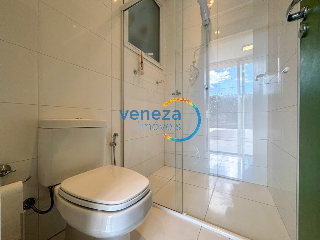 Casa Residencial para locação no bairro Terras de Canaa de Cambe com 200m<sup>2</sup> útil, 3 quartos, 2 vagas de garagem