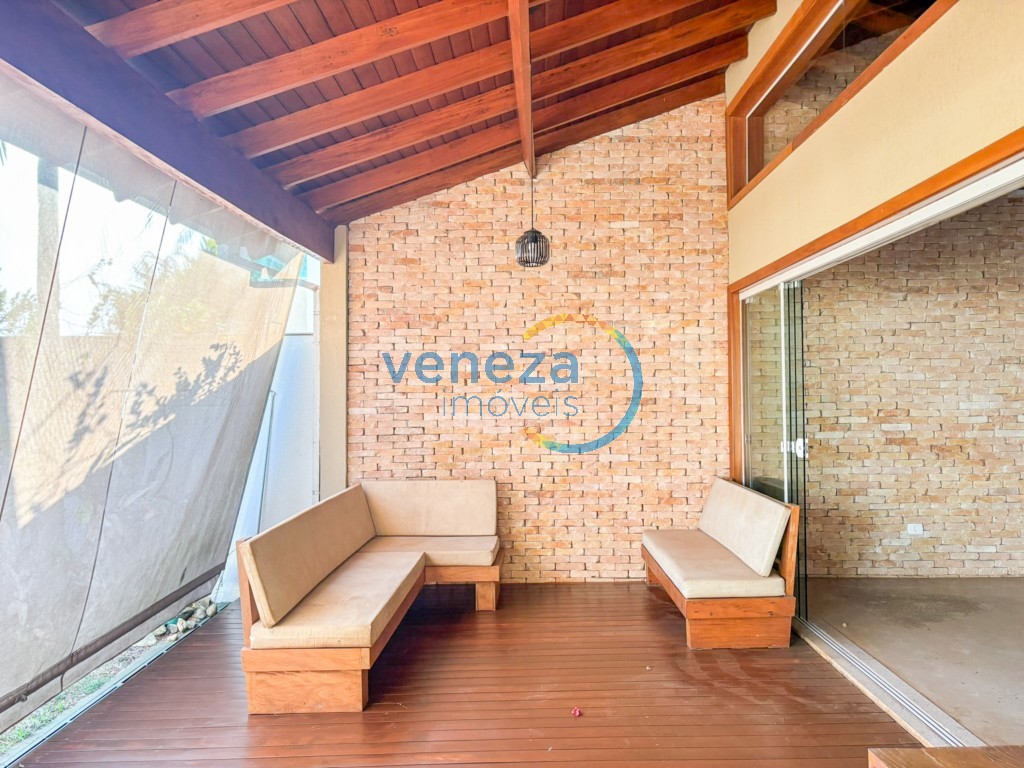 Casa Residencial à venda no bairro Gleba Palhano de Londrina com 290m<sup>2</sup> útil, 3 quartos, 2 vagas de garagem