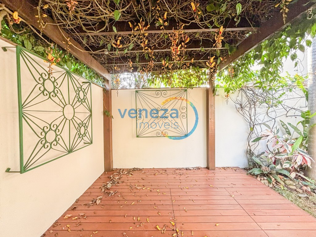 Casa Residencial à venda no bairro Gleba Palhano de Londrina com 290m<sup>2</sup> útil, 3 quartos, 2 vagas de garagem