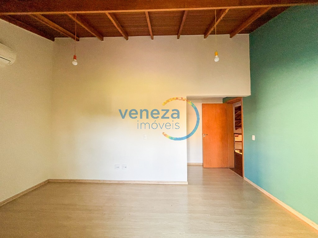 Casa Residencial à venda no bairro Gleba Palhano de Londrina com 290m<sup>2</sup> útil, 3 quartos, 2 vagas de garagem