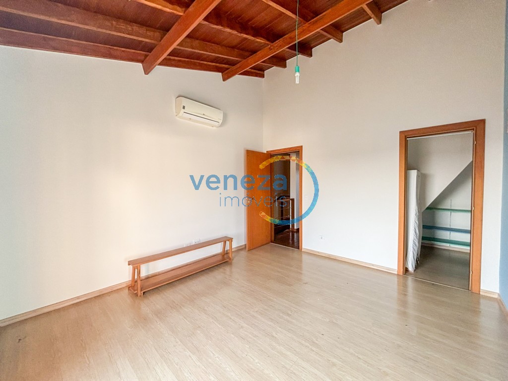 Casa Residencial à venda no bairro Gleba Palhano de Londrina com 290m<sup>2</sup> útil, 3 quartos, 2 vagas de garagem