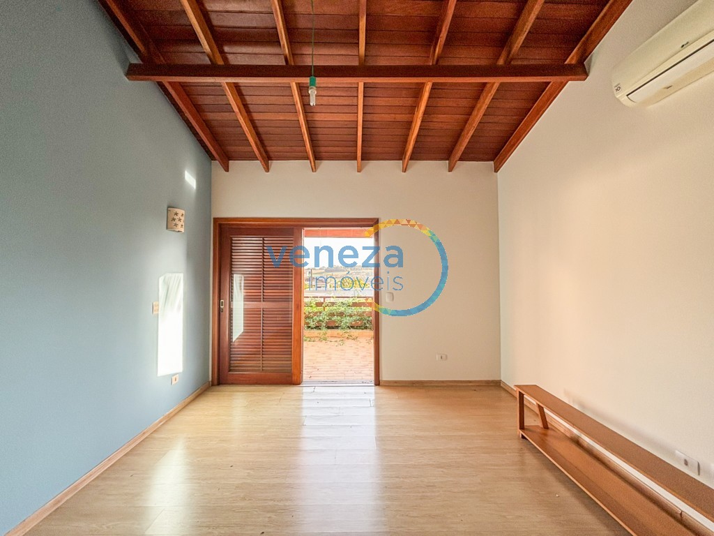 Casa Residencial à venda no bairro Gleba Palhano de Londrina com 290m<sup>2</sup> útil, 3 quartos, 2 vagas de garagem