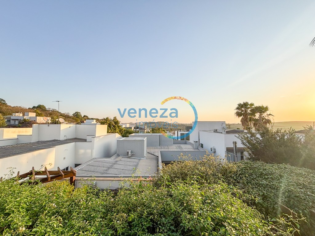 Casa Residencial à venda no bairro Gleba Palhano de Londrina com 290m<sup>2</sup> útil, 3 quartos, 2 vagas de garagem