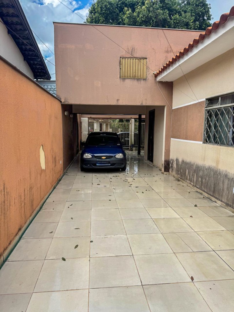 Casa Residencial para venda no bairro Jardim Graziela de Londrina - Foto 11