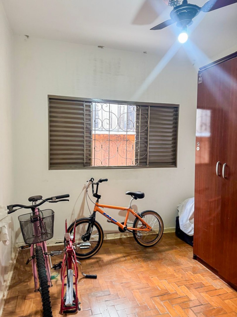 Casa Residencial para venda no bairro Jardim Graziela de Londrina - Foto 13