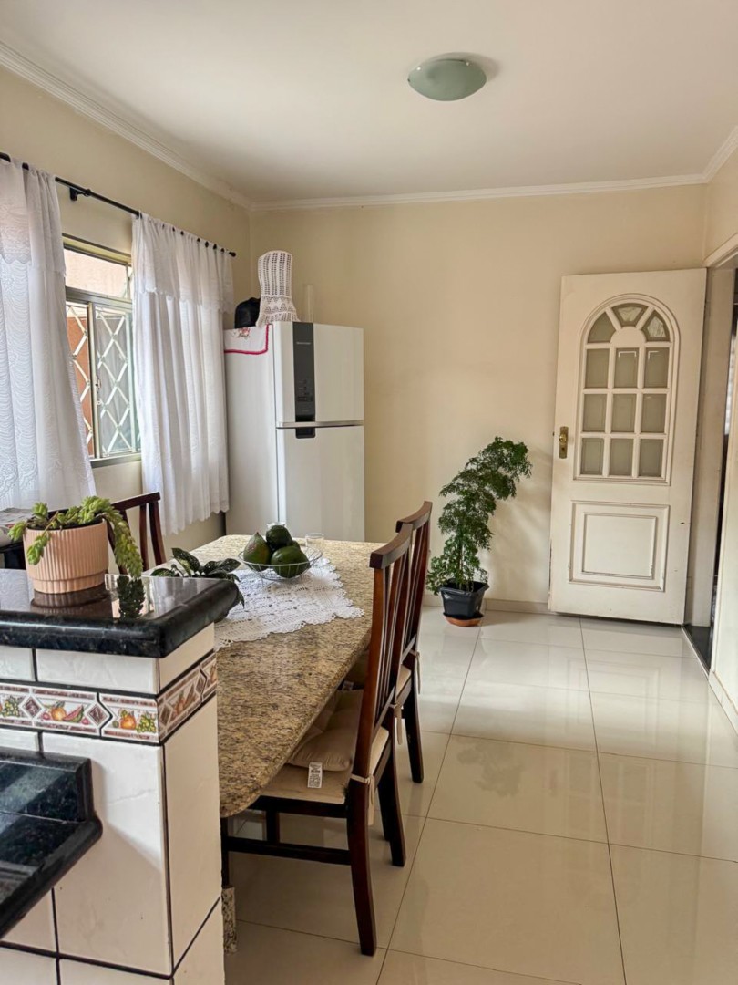 Casa Residencial para venda no bairro Jardim Graziela de Londrina - Foto 17