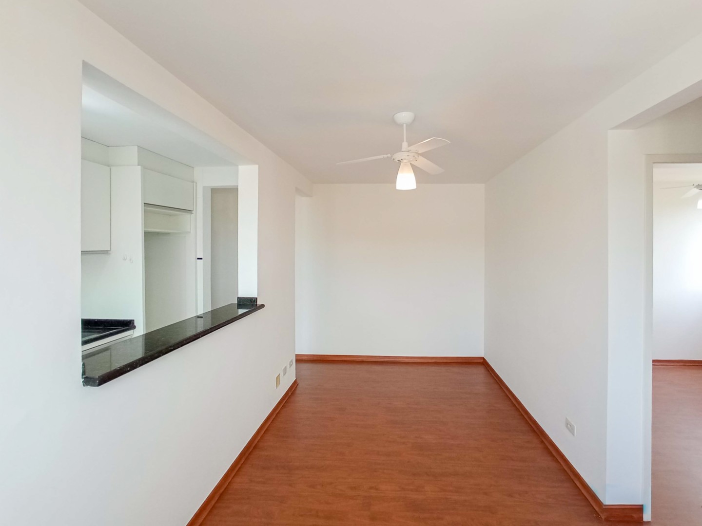 Apartamento para venda no Jamaica em Londrina com 77,62m² por R$ 250.000,00 - Foto 3