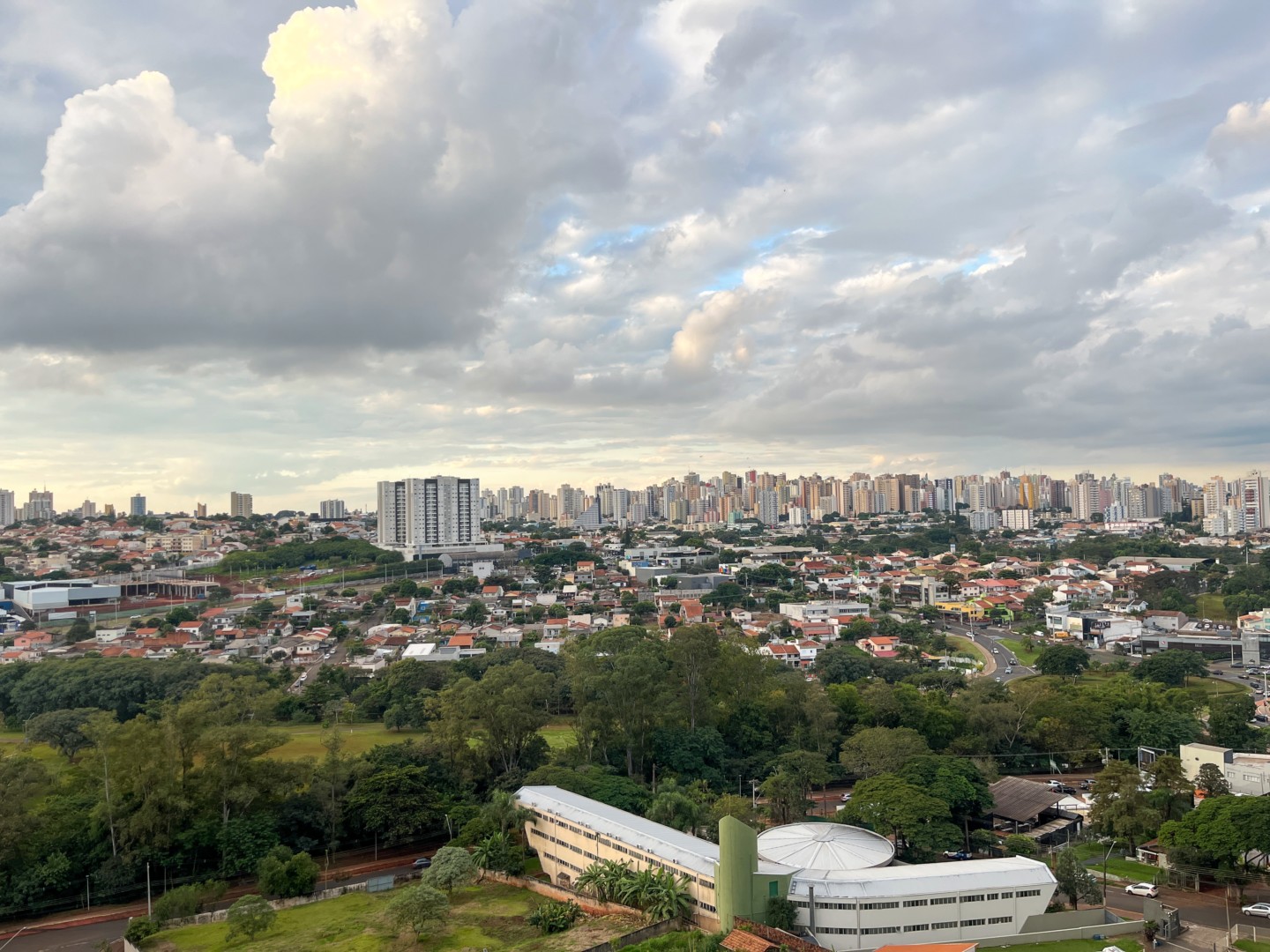 Apartamento para locação no bairro Gleba Fazenda Palhano de Londrina - Foto 26