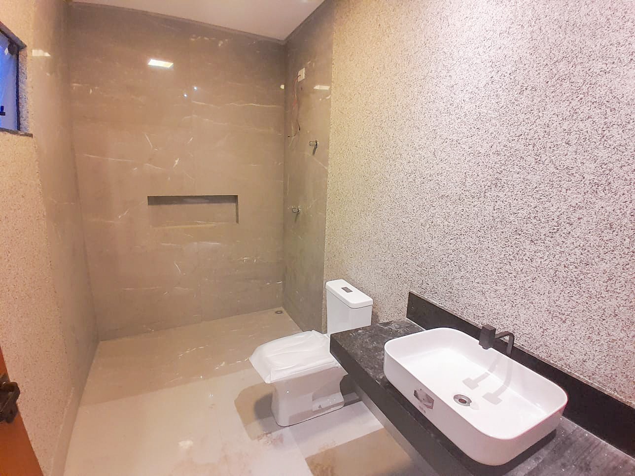 Casa Residencial para venda no bairro Jose B Almeida de Londrina - Foto 8