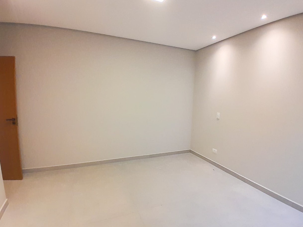 Casa Residencial para venda no bairro Jose B Almeida de Londrina - Foto 7