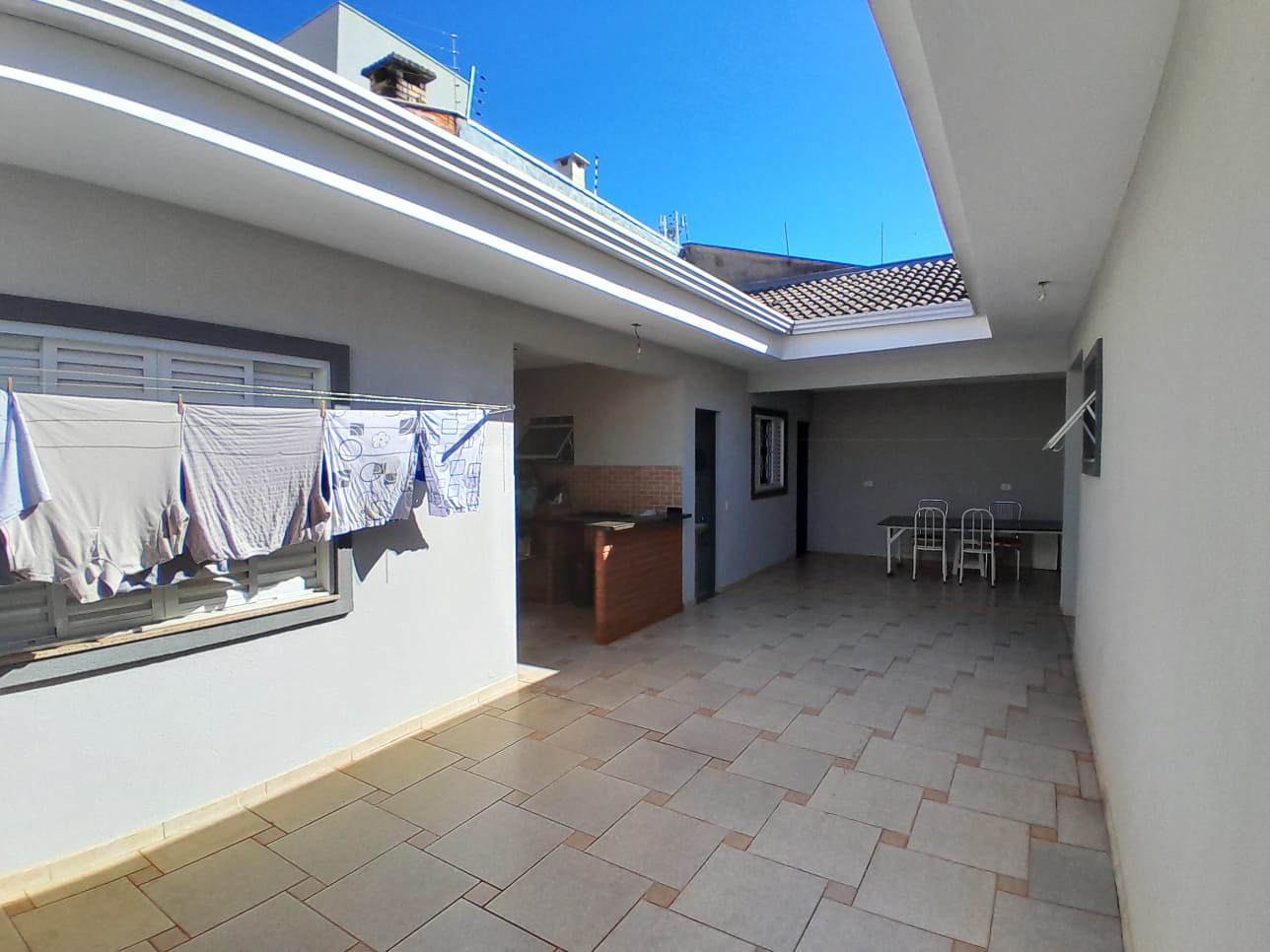 Casa Residencial para venda no bairro Jardim Guararapes de Londrina - Foto 11