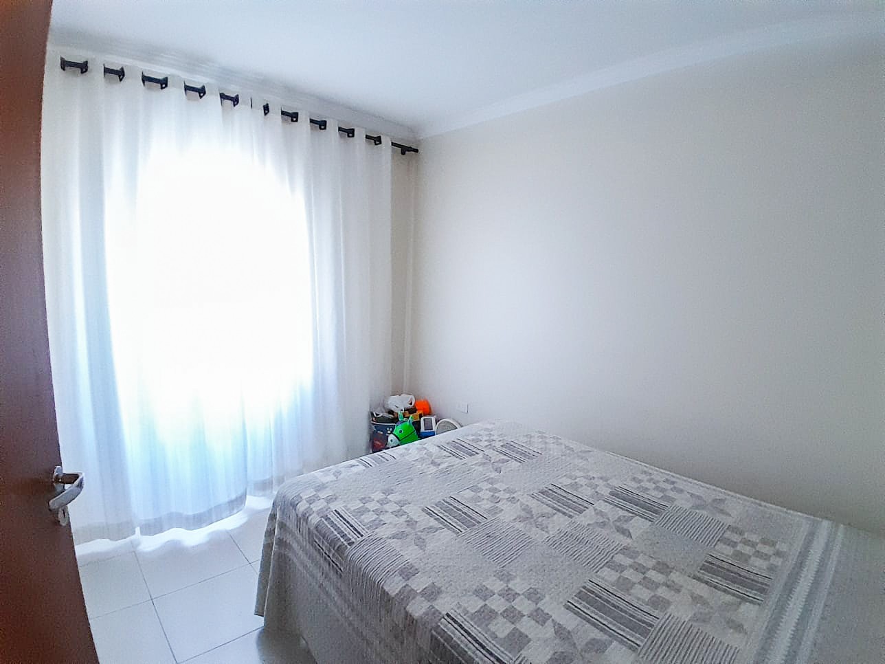 Casa Residencial para venda no bairro Jardim Guararapes de Londrina - Foto 17