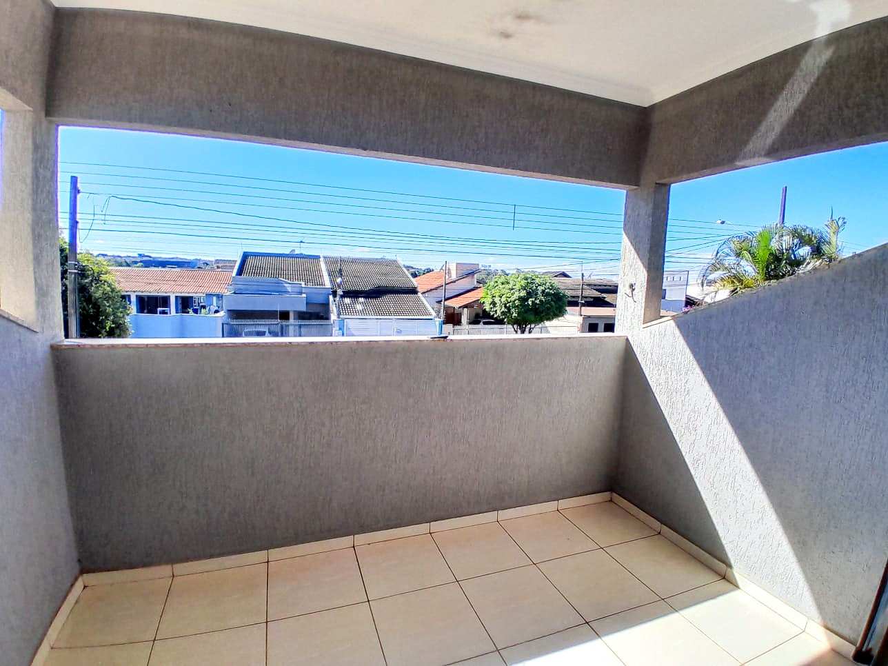 Casa Residencial para venda no bairro Jardim Guararapes de Londrina - Foto 20