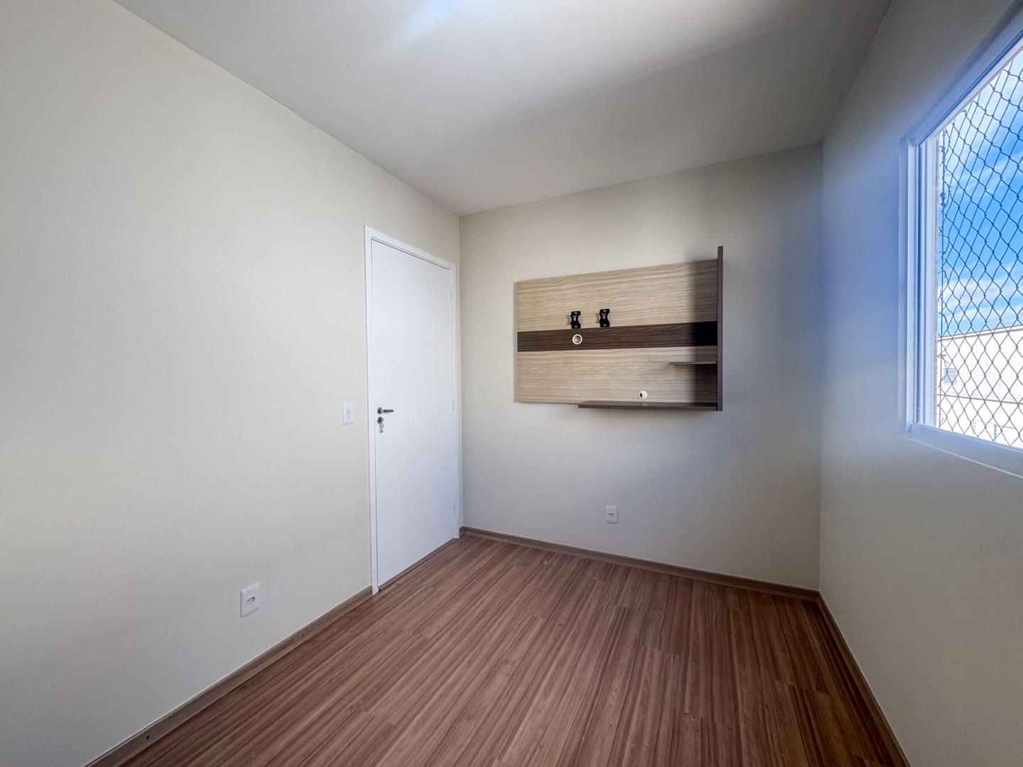 Apartamento para locação no bairro Semiramis Barros Braga de Londrina - Foto 18