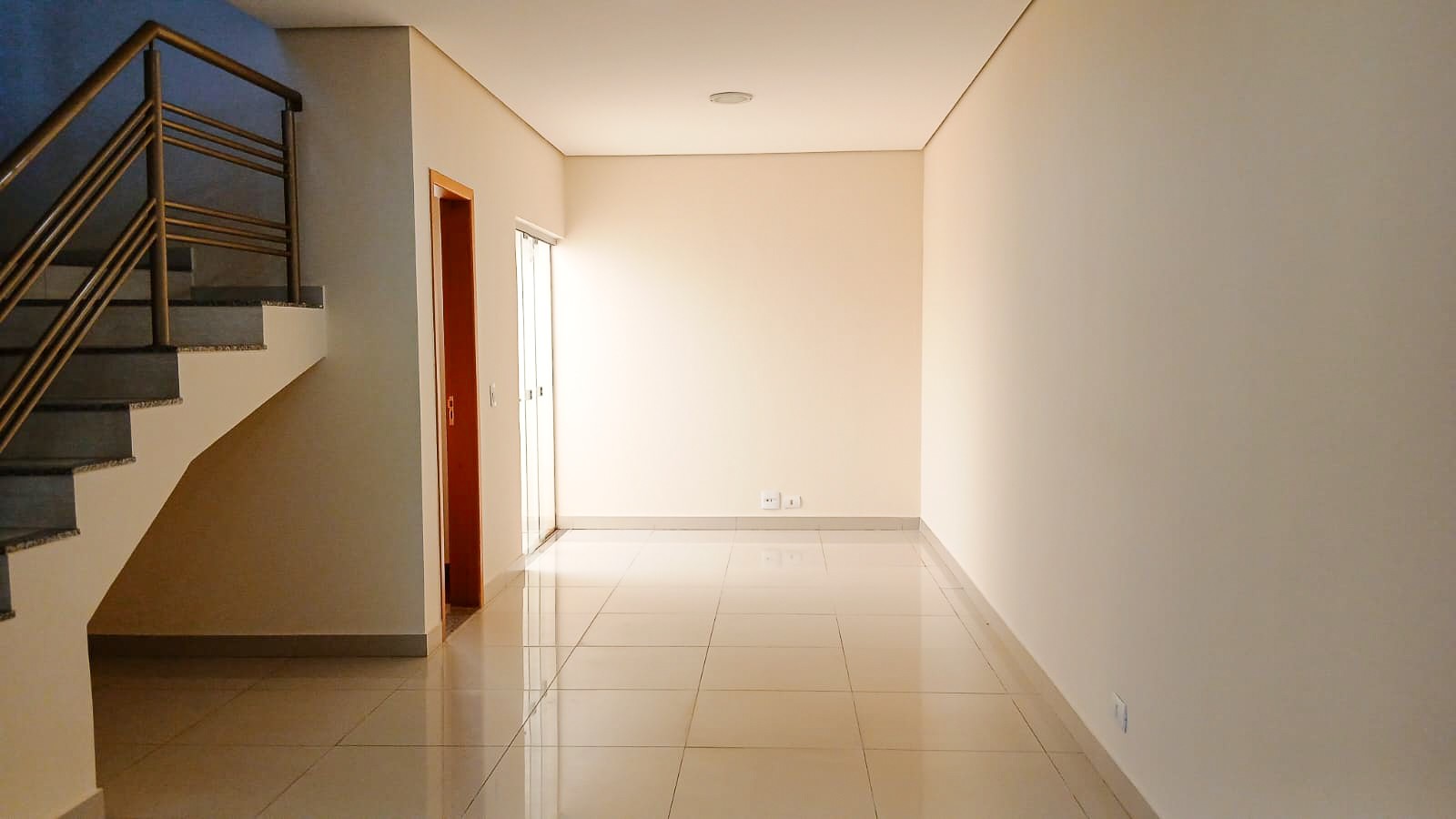 Casa Residencial para locação no bairro Jardim Central Park de Londrina - Foto 3