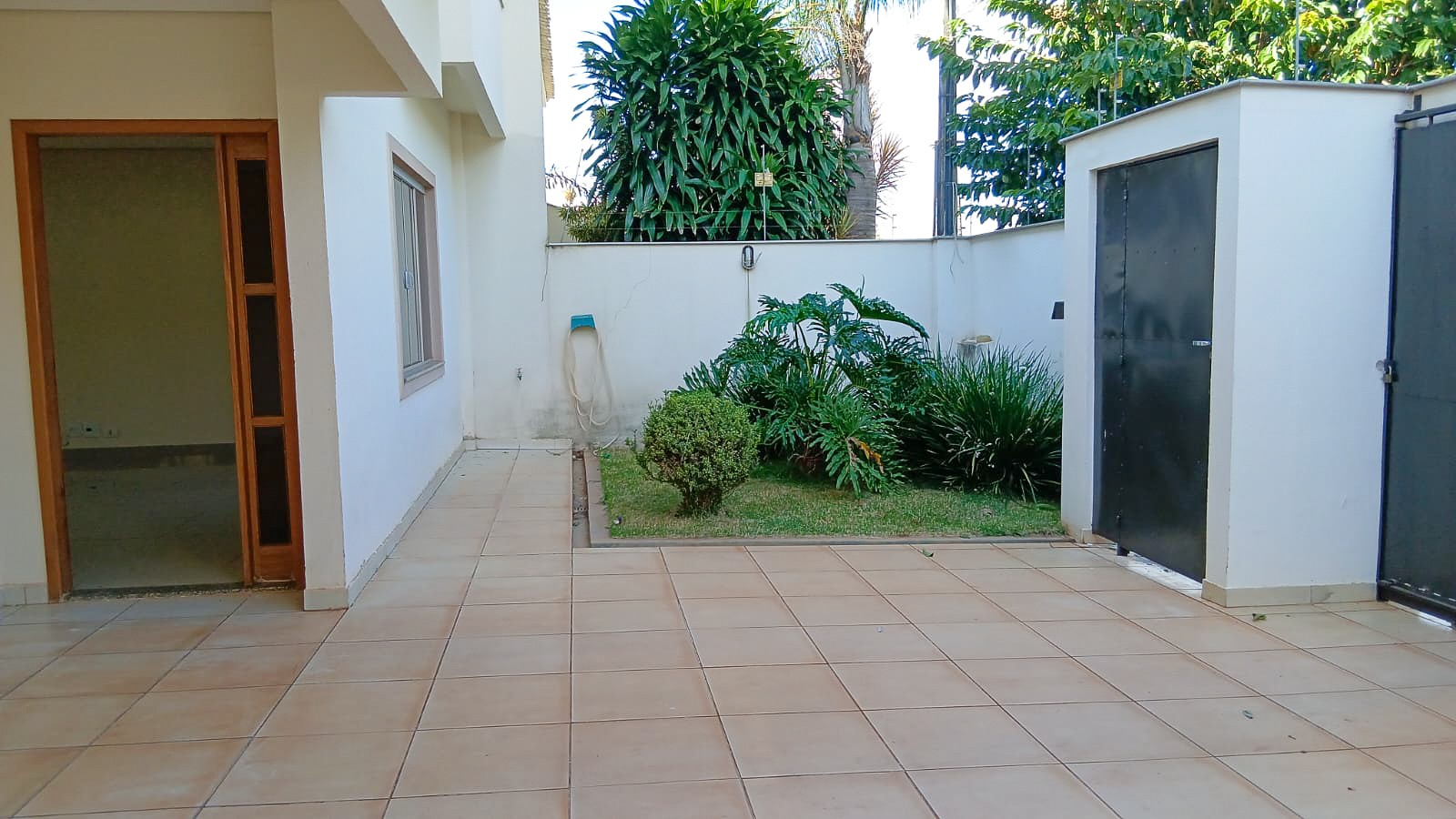 Casa Residencial para locação no bairro Jardim Central Park de Londrina - Foto 2