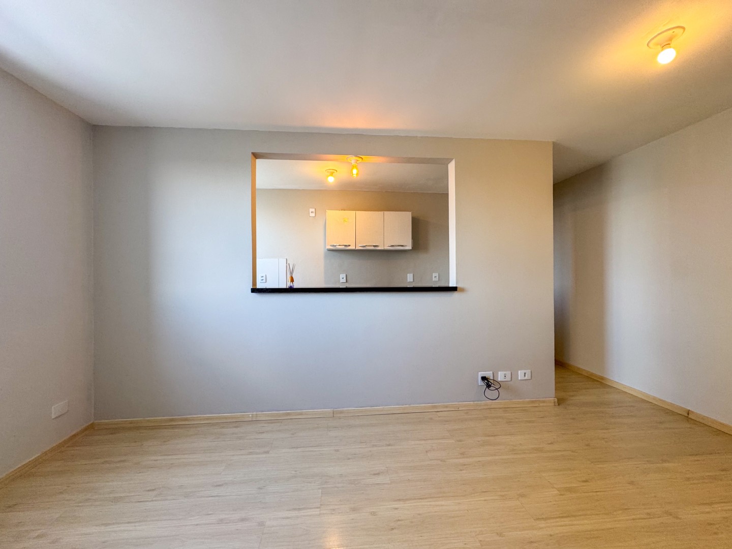 Apartamento para locacao no Vale dos Tucanos em Londrina com 56,53m² por R$ 1.100,00  - Foto 3