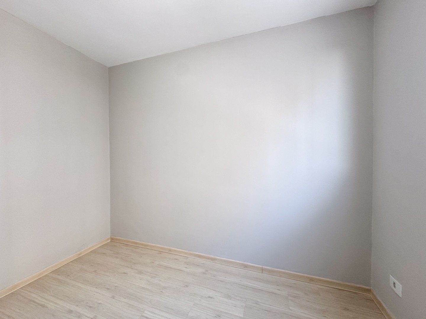 Apartamento para locação no bairro Vale dos Tucanos de Londrina - Foto 18