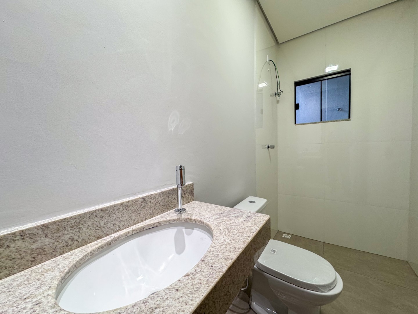 Casa Residencial para venda no bairro Bandeirantes de Londrina - Foto 17