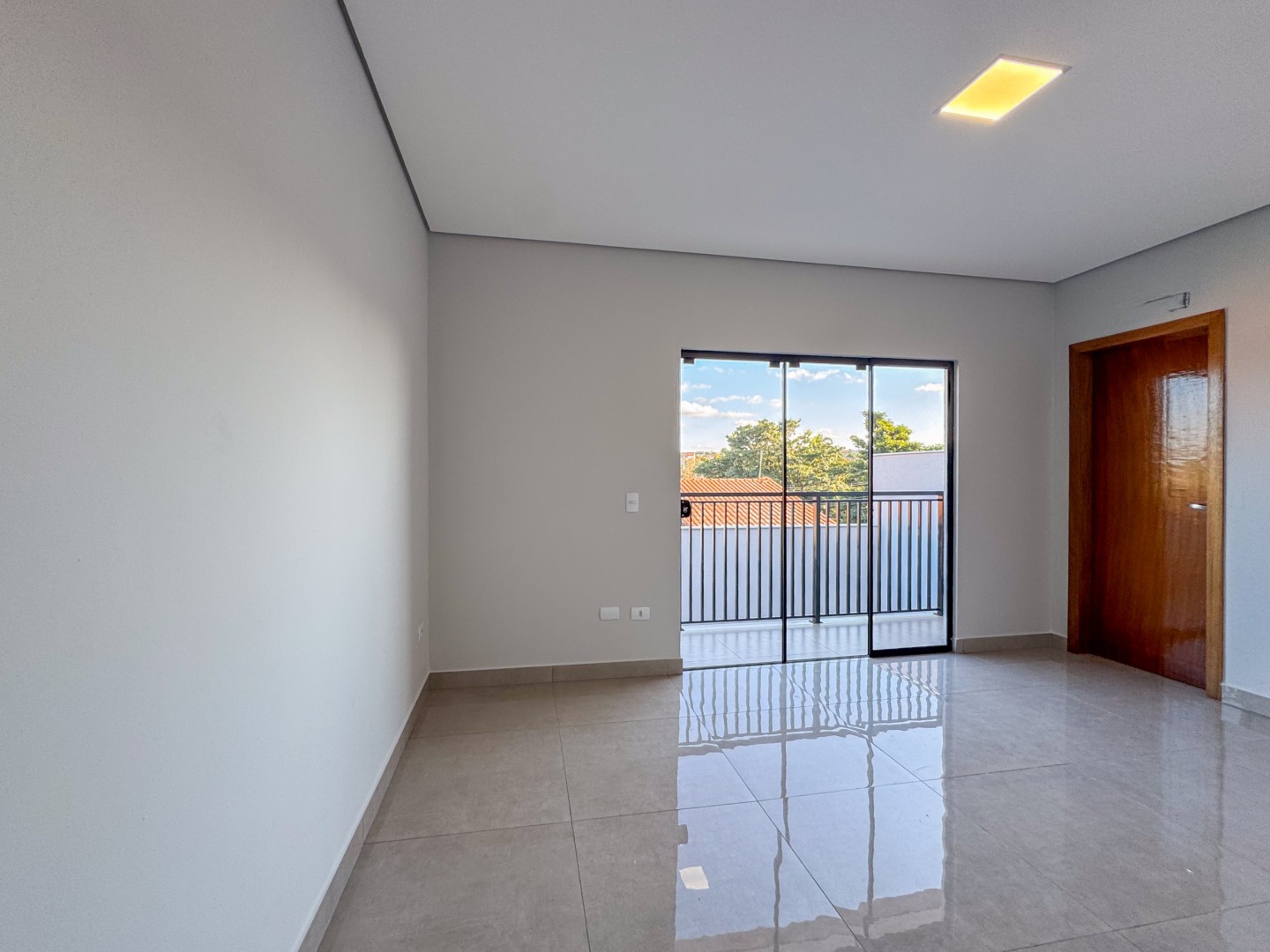 Casa Residencial para venda no bairro Bandeirantes de Londrina - Foto 9
