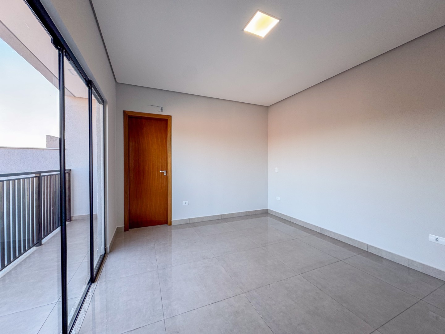 Casa Residencial para venda no bairro Bandeirantes de Londrina - Foto 12