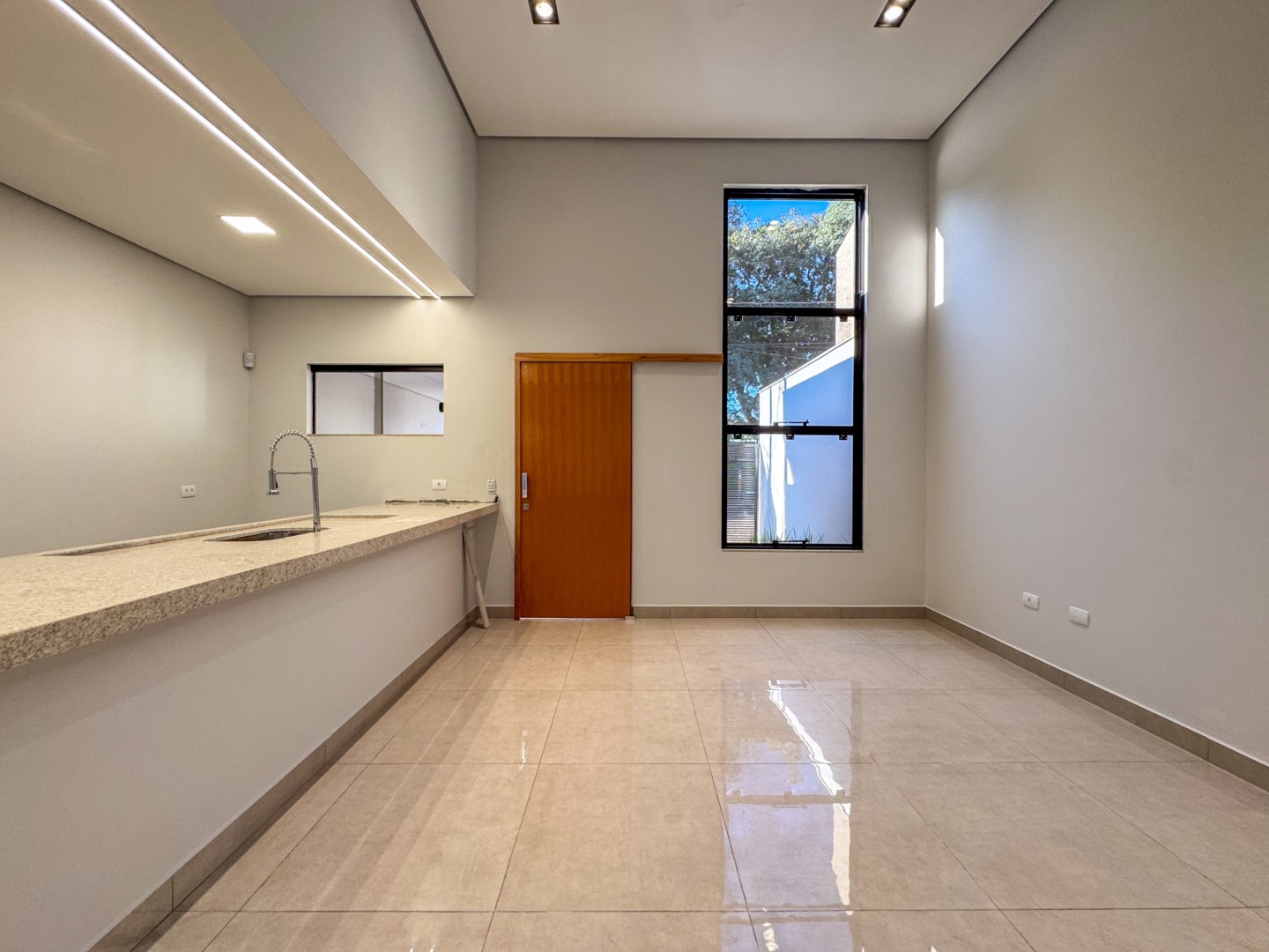 Casa Residencial para venda no bairro Bandeirantes de Londrina - Foto 8
