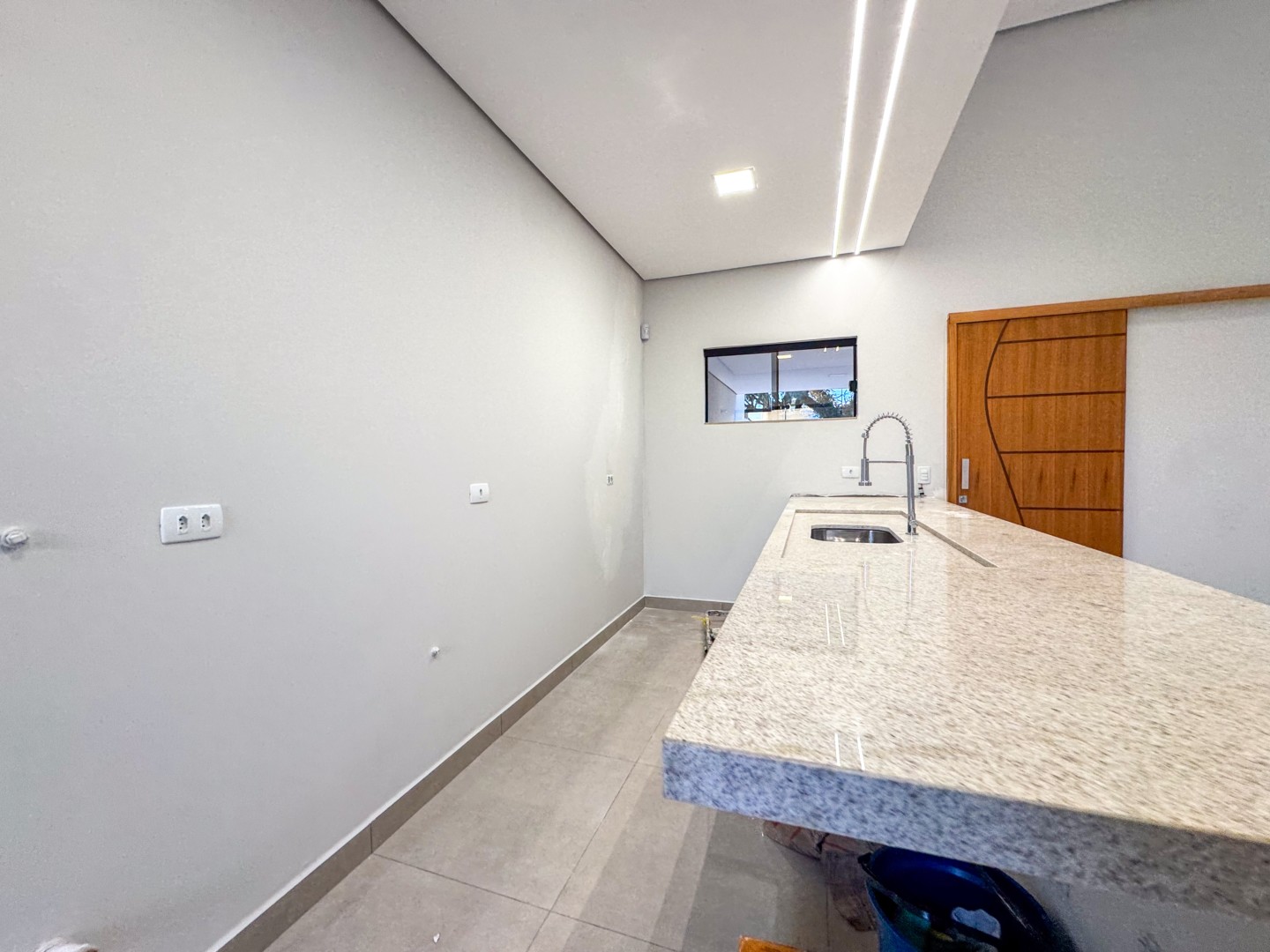 Casa Residencial para venda no bairro Bandeirantes de Londrina - Foto 8