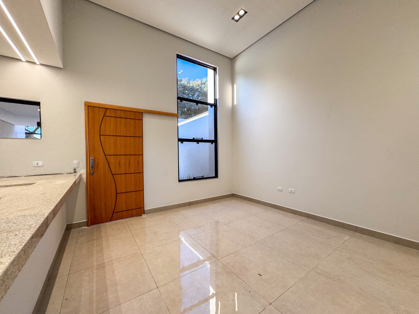 Casa Residencial para venda no bairro Bandeirantes de Londrina - Foto 11