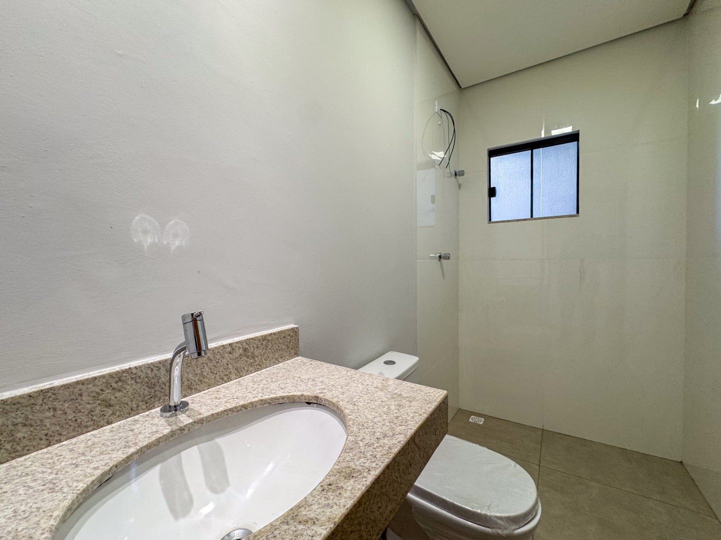 Casa Residencial para venda no bairro Bandeirantes de Londrina - Foto 28