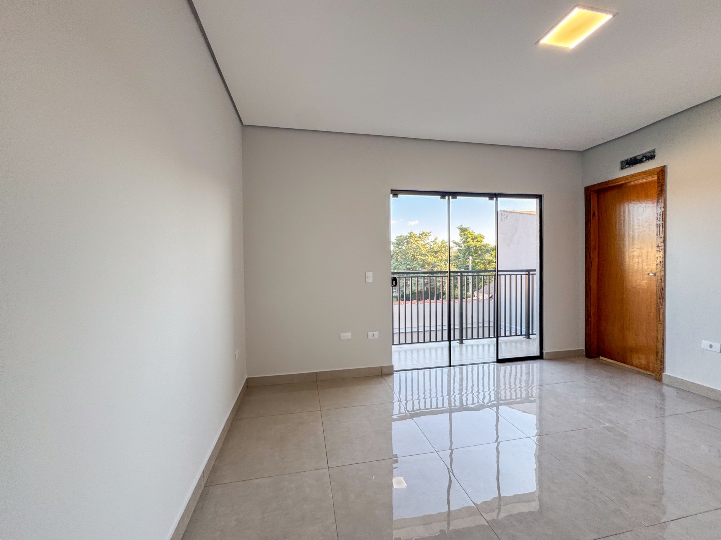 Casa Residencial para venda no bairro Bandeirantes de Londrina - Foto 12