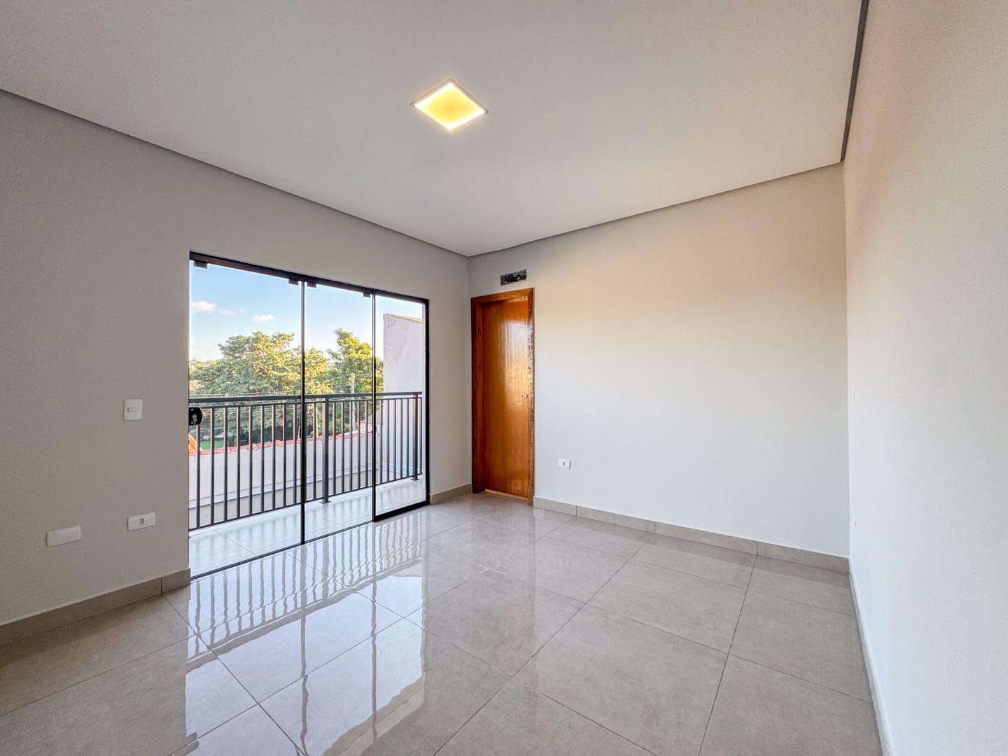 Casa Residencial para venda no bairro Bandeirantes de Londrina - Foto 13
