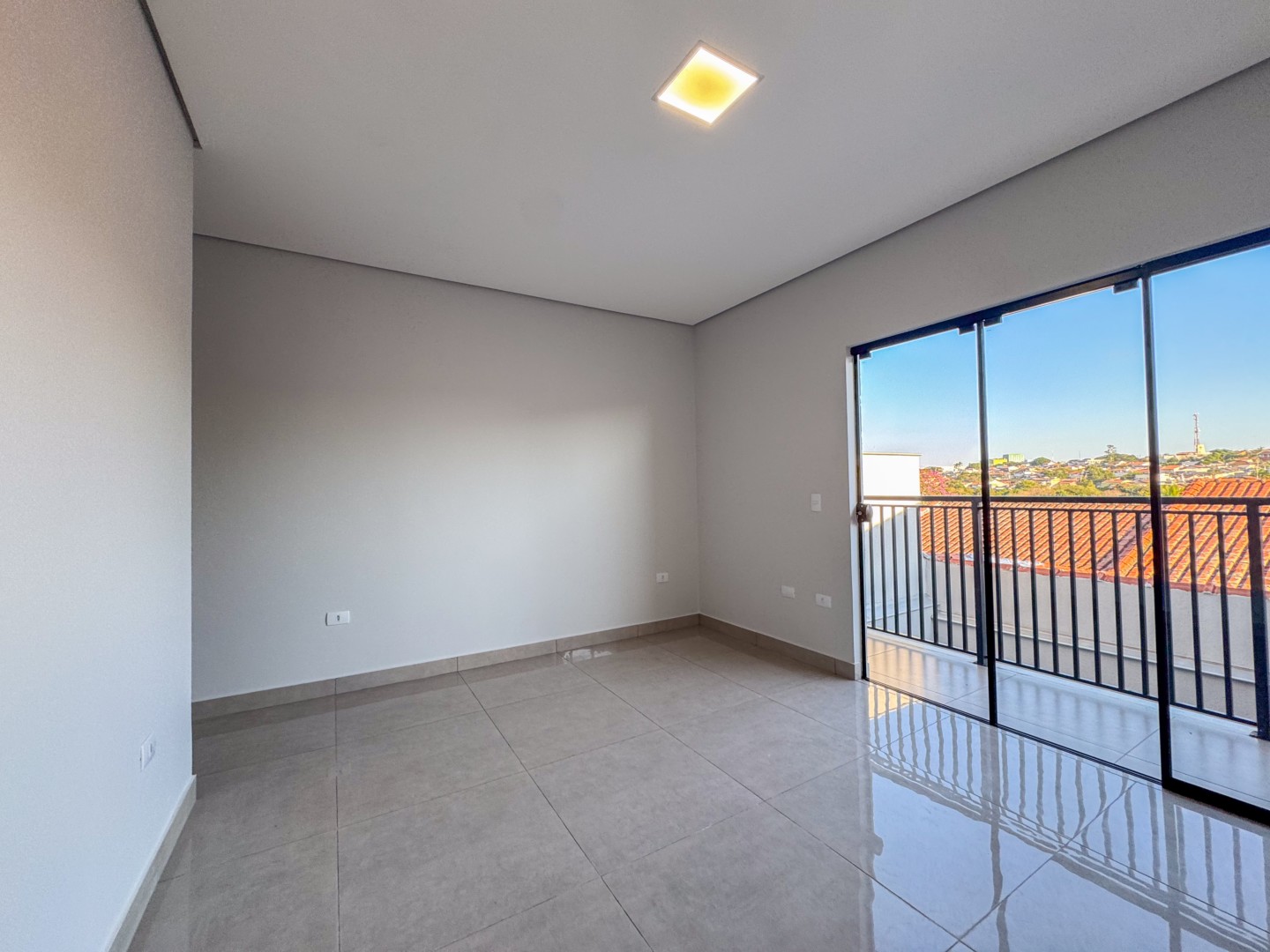 Casa Residencial para venda no bairro Bandeirantes de Londrina - Foto 17
