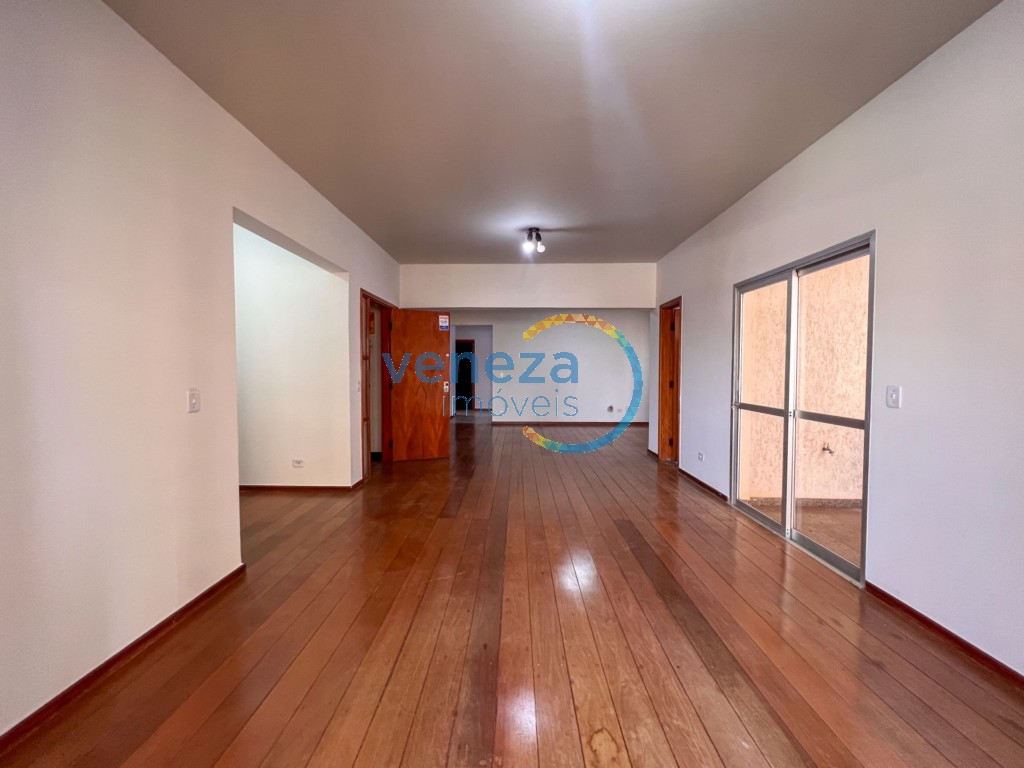 Apartamento para venda no Centro em Londrina com 297m² por R$ 800.000,00  - Foto 3