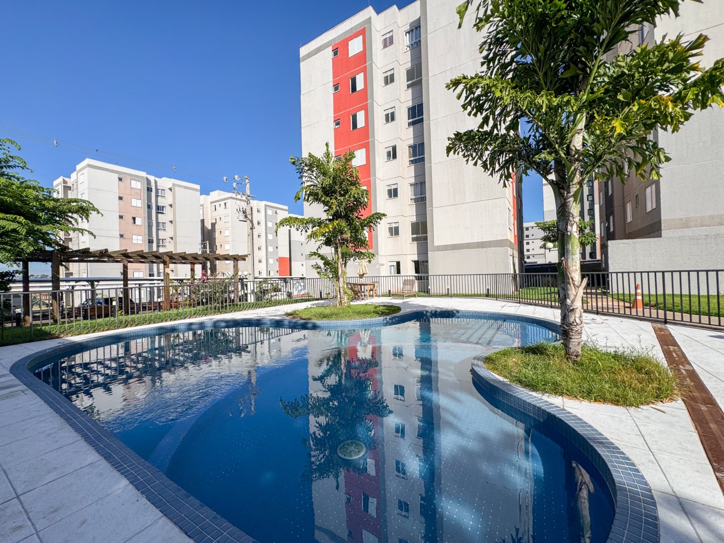 Apartamento para locação no bairro Maria Celina de Londrina - Foto 13