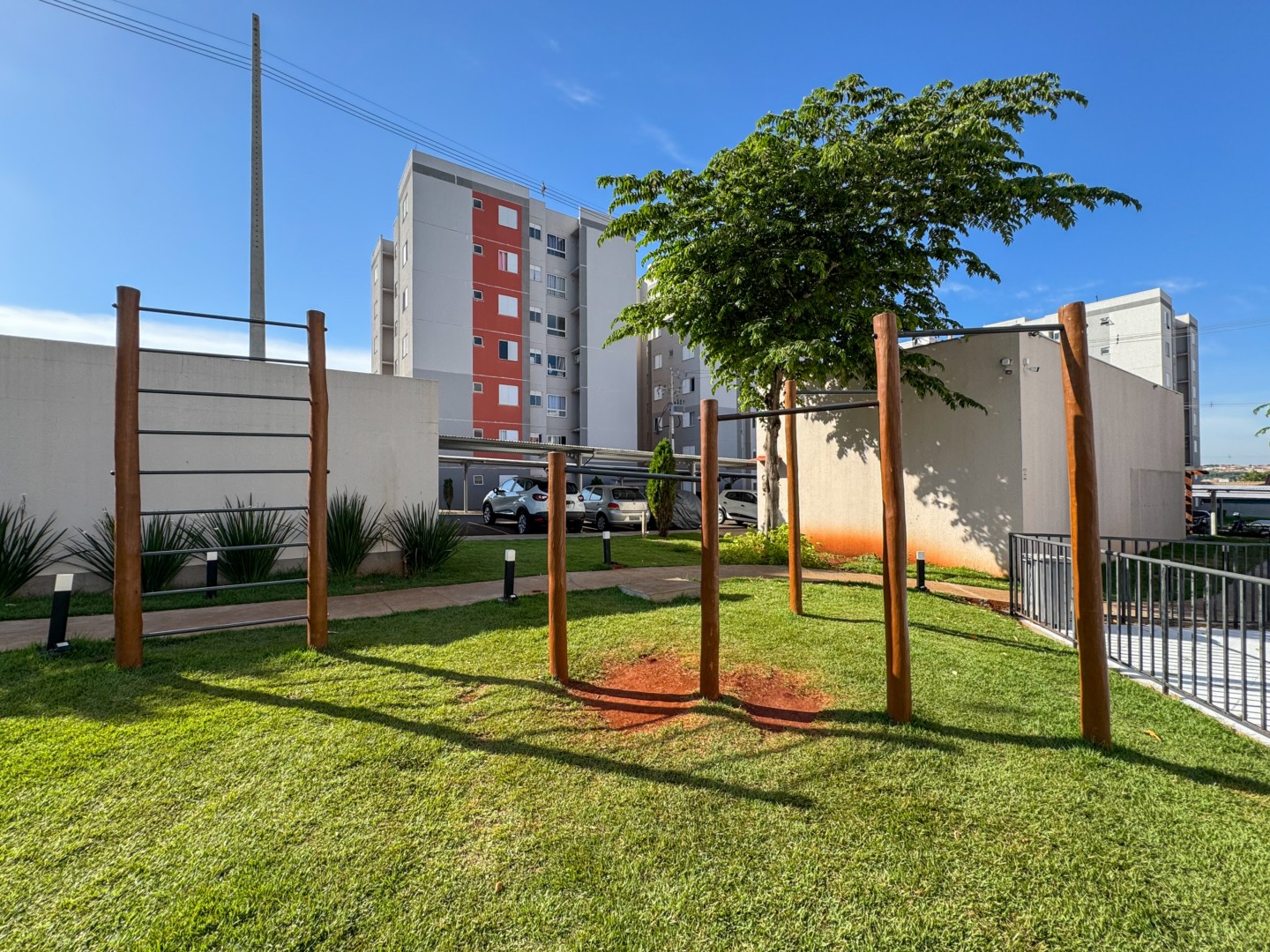 Apartamento para locação no bairro Maria Celina de Londrina - Foto 14
