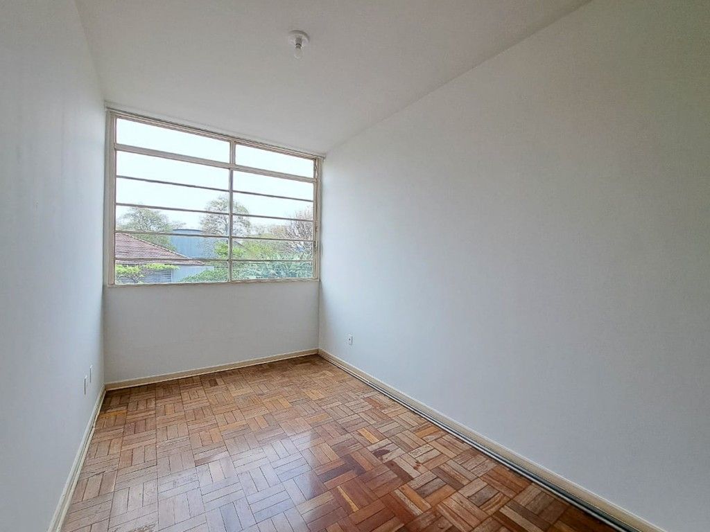 Apartamento para venda no Centro em Londrina com 72m² por R$ 200.000,00  - Foto 2