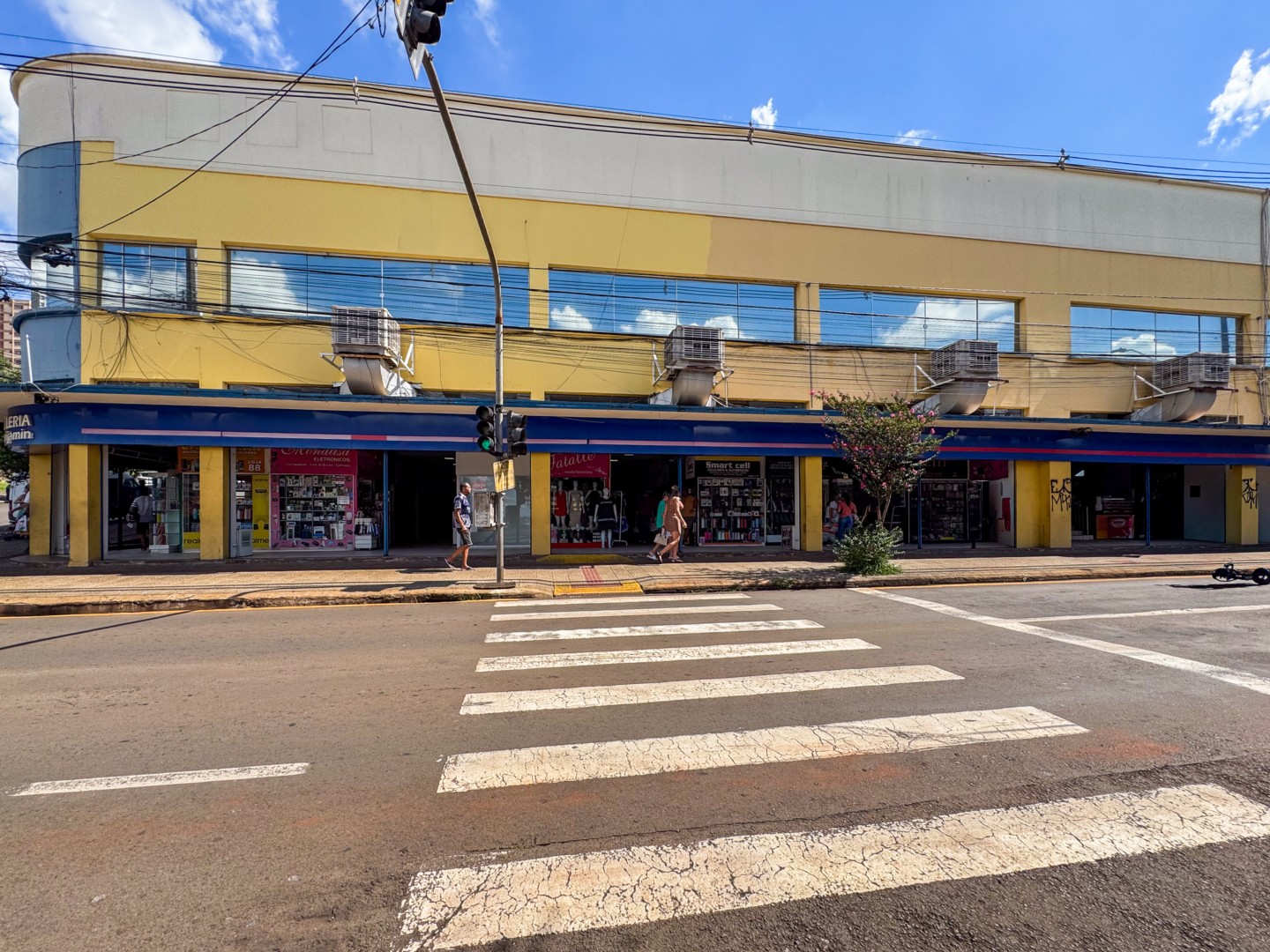 Casa à venda em Centro, Londrina — Portal Chave Fácil
