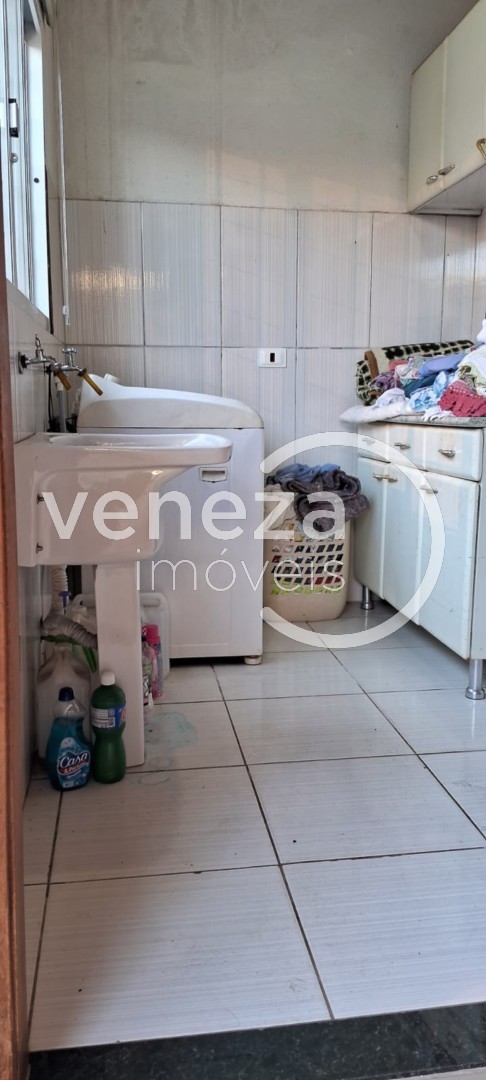 Casa Residencial para venda no bairro Columbia de Londrina - Foto 14