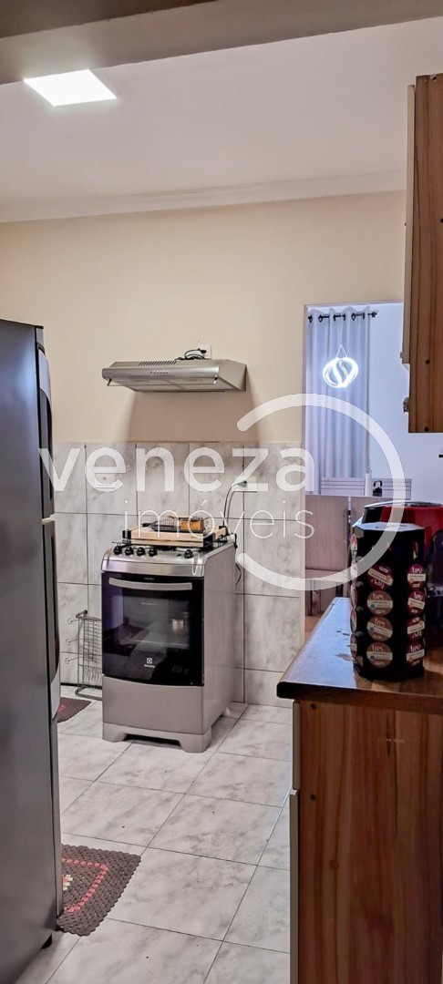 Casa Residencial para venda no bairro Columbia de Londrina - Foto 12