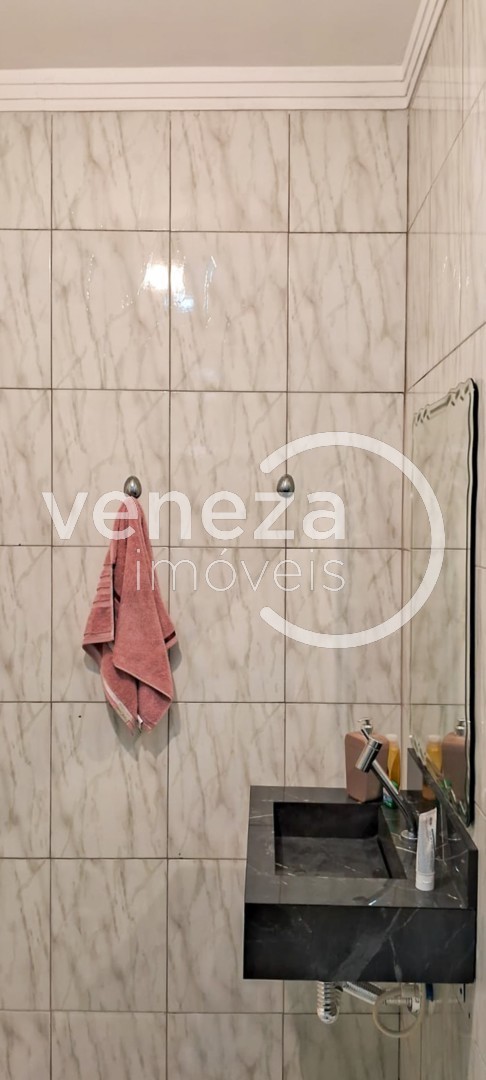 Casa Residencial para venda no bairro Columbia de Londrina - Foto 10