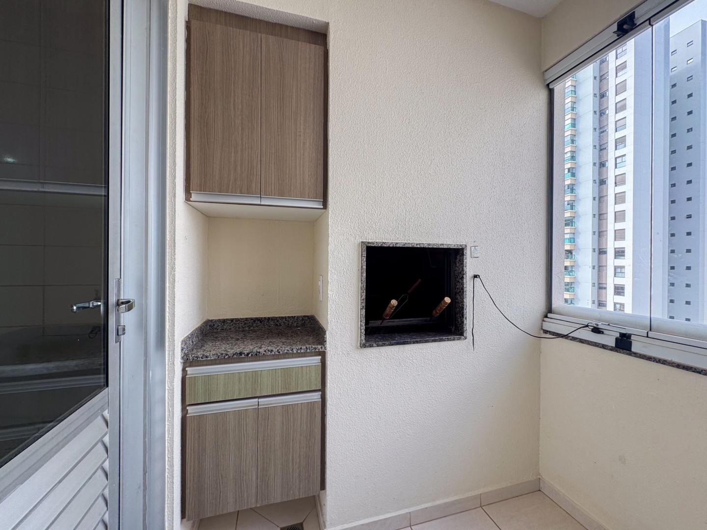 Apartamento para locação no bairro Gleba Fazenda Palhano de Londrina - Foto 8