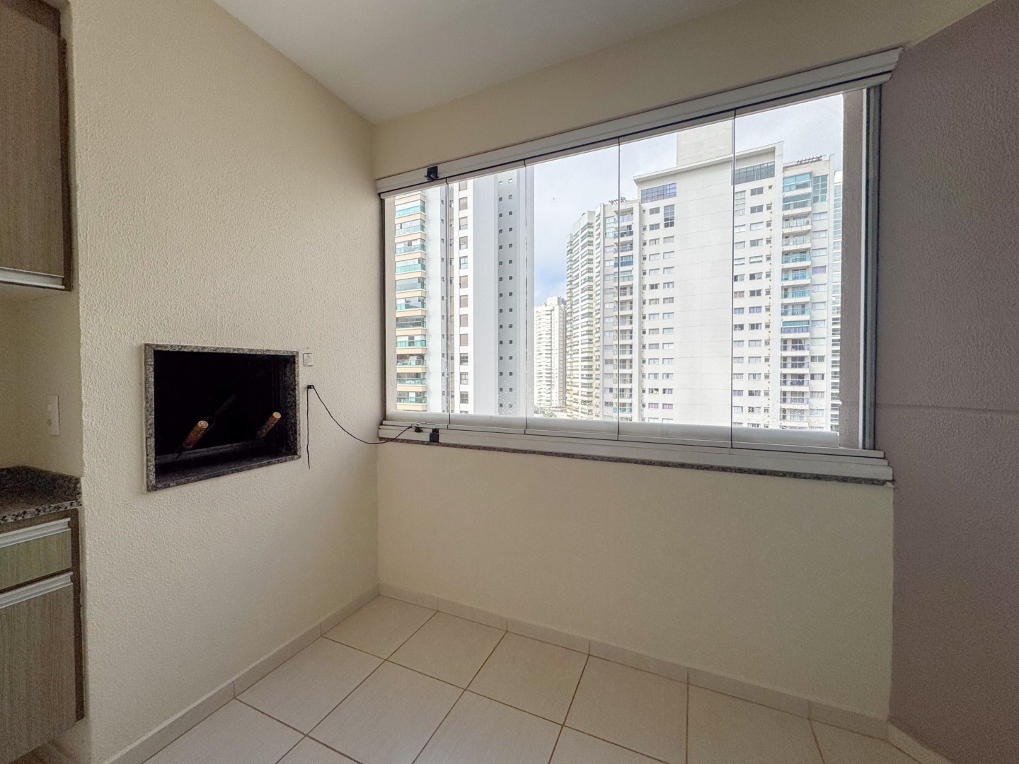 Apartamento para locação no bairro Gleba Fazenda Palhano de Londrina - Foto 7