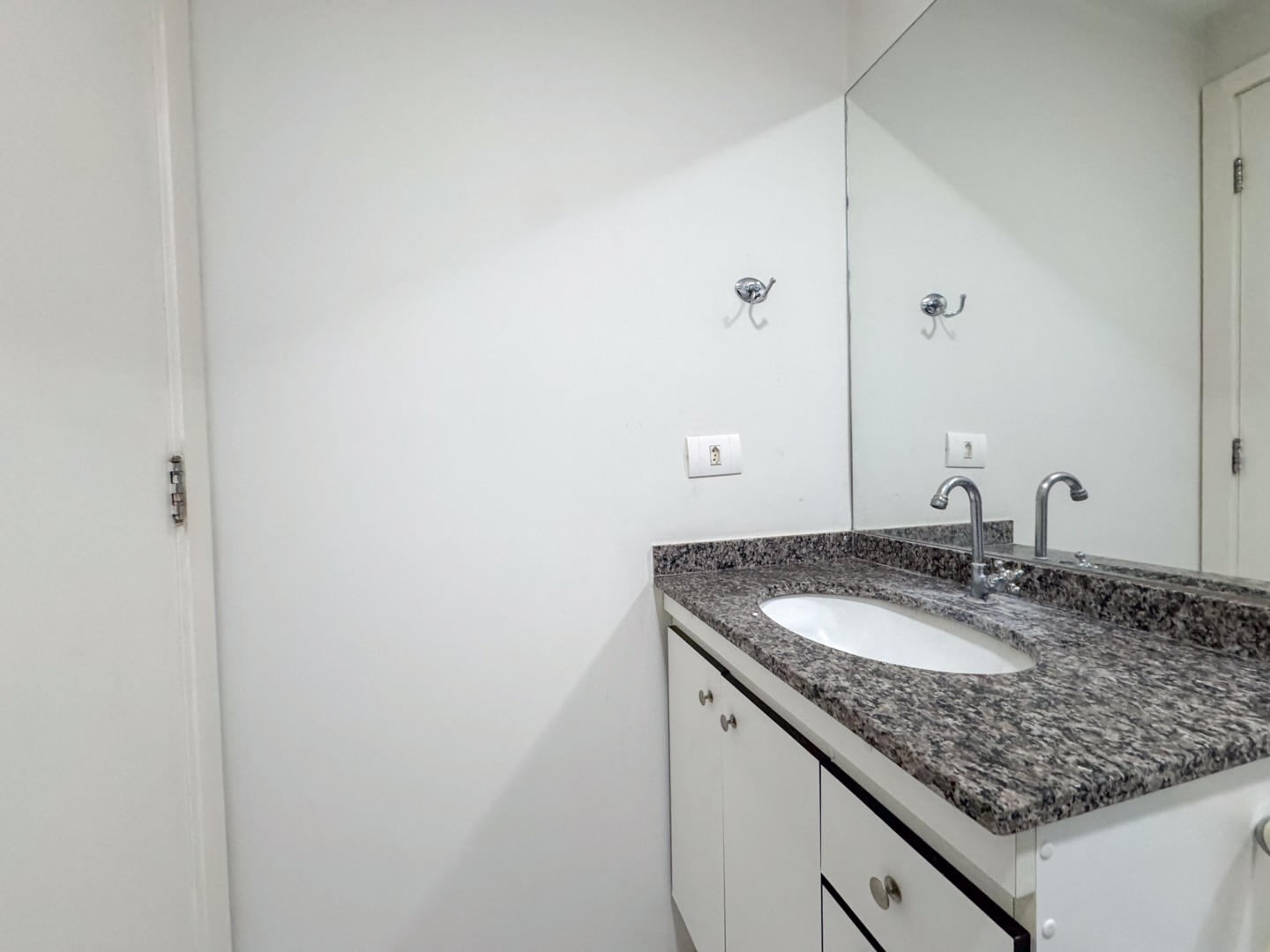 Apartamento para locação no bairro Gleba Fazenda Palhano de Londrina - Foto 12